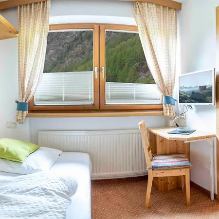 Guest house Haus Am Muehlroan 4*