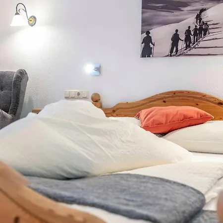 Guest house Haus Am Muehlroan 4*