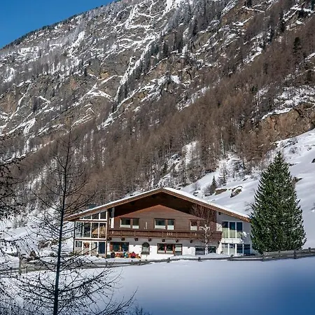 Haus Am Mühlroan 4*